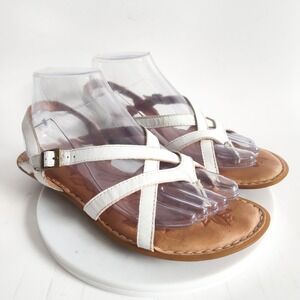 Born Sandals 8 Strappy Leather White Tan Toe Loop Flat Buckle Comfort Summer